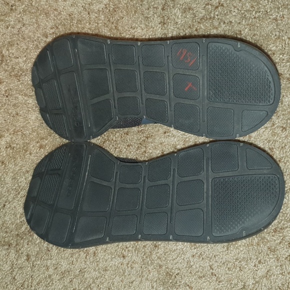 Adidas Men's Swift Run Trainers Triple Black sz 12 - Picture 6 of 6